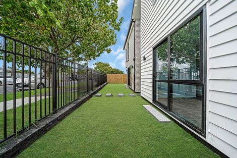 Photo of property in 16 Henwood Road, Mangere East, Auckland, 2024
