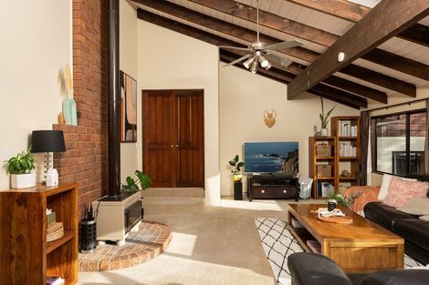 Photo of property in 3 Holmburn Street, Welcome Bay, Tauranga, 3112