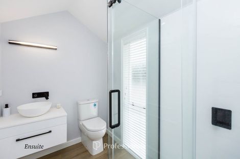 Photo of property in 20 Barton Road, Heretaunga, Upper Hutt, 5018