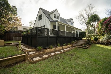 Photo of property in 8 Elizabeth Place, Ferndale, New Plymouth, 4310