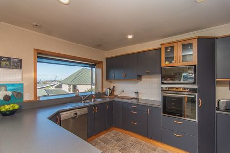 Photo of property in 215 Douglas Street, Highfield, Timaru, 7910