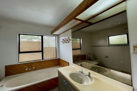 Photo of property in 1/2 Monde Place, Clover Park, Auckland, 2019