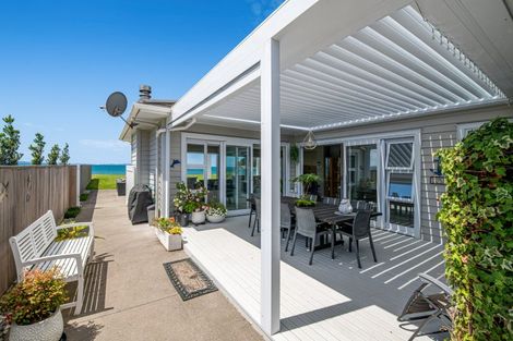 Photo of property in 3 Claude Road, Stanmore Bay, Whangaparaoa, 0932