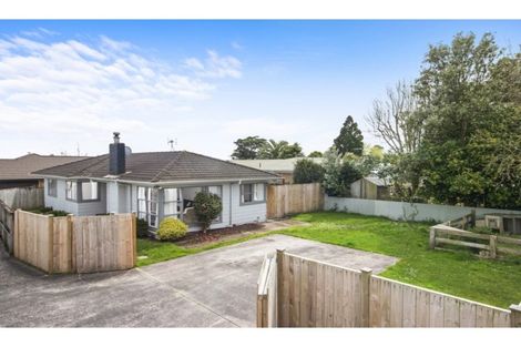 Photo of property in 10 Valley Road, Waiuku, 2123