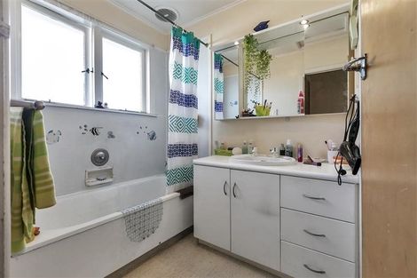 Photo of property in 50 Ellis Avenue, Mount Roskill, Auckland, 1041