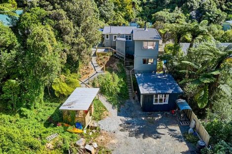 Photo of property in 33 Wyndham Road, Pinehaven, Upper Hutt, 5019