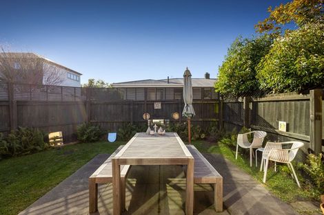Photo of property in 43a Purchas Street, St Albans, Christchurch, 8014