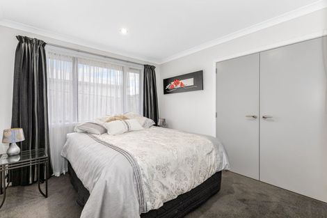 Photo of property in 73 Aotea Drive, Aotea, Porirua, 5024