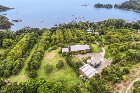 Photo of property in 8328 State Highway 35, Whanarua Bay, Te Kaha, 3199