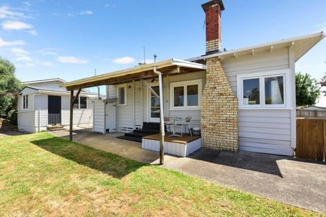 Photo of property in 75 Tuhikaramea Road, Dinsdale, Hamilton, 3204