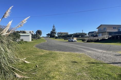 Photo of property in 9b Tamure Crescent, Mahia, 4198