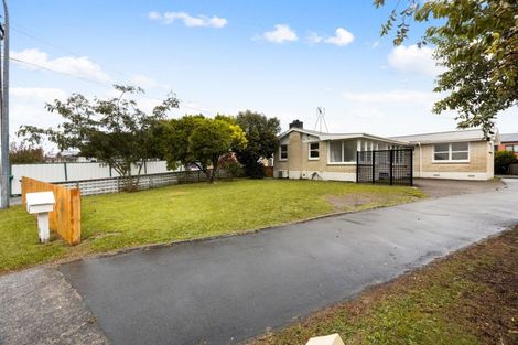 Photo of property in 35 Sandwich Road, St Andrews, Hamilton, 3200