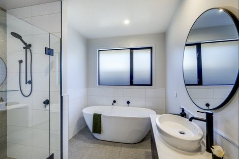 Photo of property in 3 Grenside Lane, Mahora, 4120