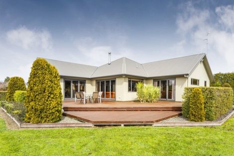 Photo of property in 15 Dobsons Lane, Kelvin Grove, Palmerston North, 4470