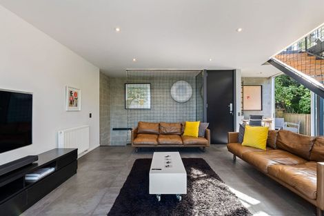 Photo of property in 64a Orangi Kaupapa Road, Northland, Wellington, 6012