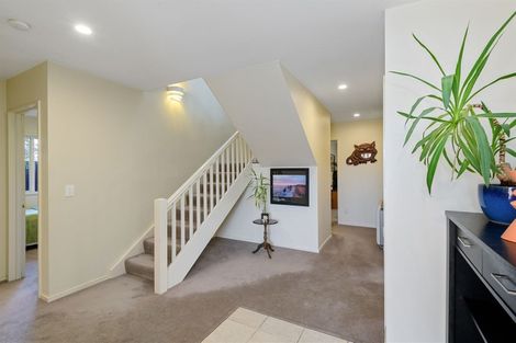 Photo of property in 3a Hadlow Place, Burnside, Christchurch, 8041