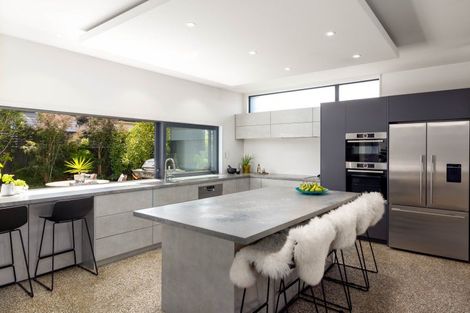 Photo of property in 107 Hawthorne Street, Strowan, Christchurch, 8052