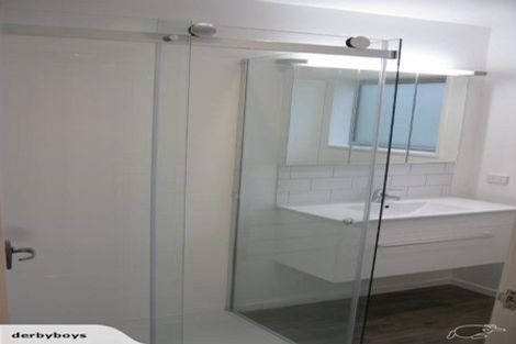 Photo of property in 2/12 Keoghs Lane, St Albans, Christchurch, 8014