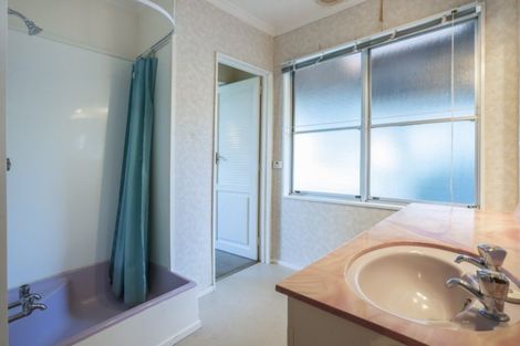 Photo of property in 3 Corlett Road, Plimmerton, Porirua, 5026