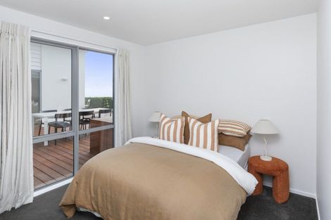 Photo of property in 12 Parkridge Place, Mount Pleasant, Christchurch, 8081