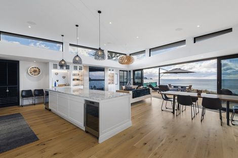 Photo of property in 2 Hemi Place, Tairua, 3508