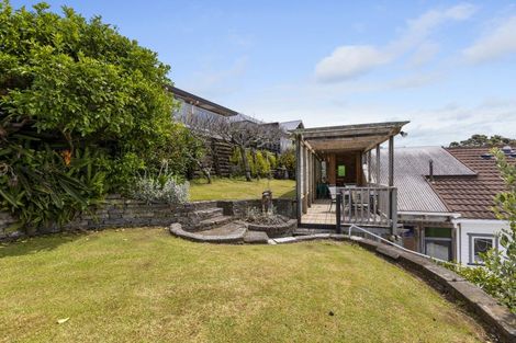 Photo of property in 22 Peace Avenue, Moturoa, New Plymouth, 4310