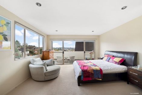 Photo of property in 78 Medallion Drive, Oteha, Auckland, 0632