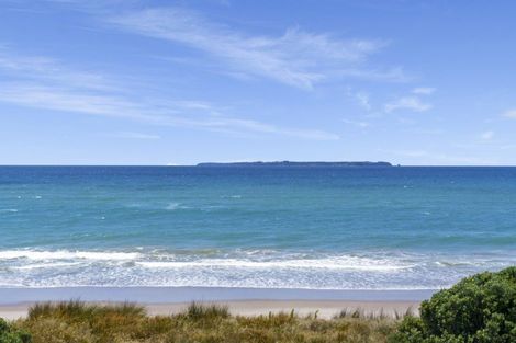 Photo of property in 67 Karewa Parade, Papamoa Beach, Papamoa, 3118