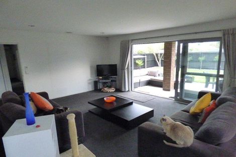 Photo of property in 111 Weston Road, St Albans, Christchurch, 8052