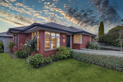 Photo of property in 1/36 Tuckers Road, Redwood, Christchurch, 8051
