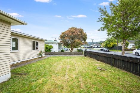 Photo of property in 76 Peel Place, Wainuiomata, Lower Hutt, 5014