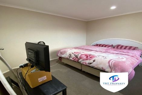 Photo of property in 36 Cyril French Drive, Flat Bush, Auckland, 2016