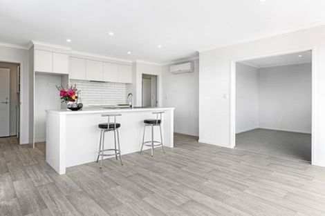 Photo of property in 82 Bert Wall Drive, Omokoroa, 3114