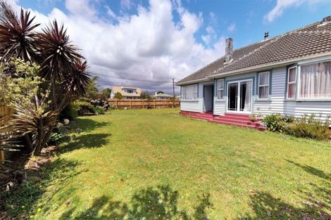 Photo of property in 7 Winchester Street, Levin, 5510