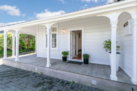 Photo of property in 15 Lucknow Terrace, Khandallah, Wellington, 6035