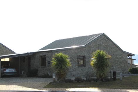 Photo of property in 14 Little Oak Common, Wanaka, 9305