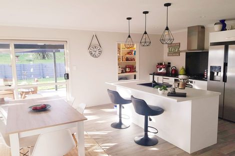 Photo of property in 15 Magnolia Crescent, Tawhero, Whanganui, 4501