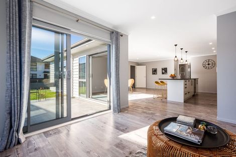 Photo of property in 13 Atherton Terrace, Churton Park, Wellington, 6037