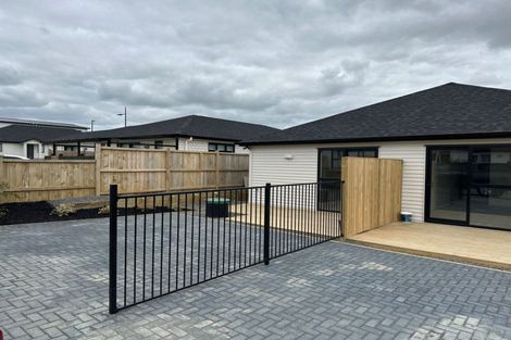 Photo of property in 4 Rorotu Avenue, Karaka, Papakura, 2113