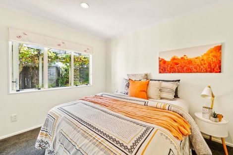 Photo of property in 11 Avion Terrace, Raumati Beach, Paraparaumu, 5032