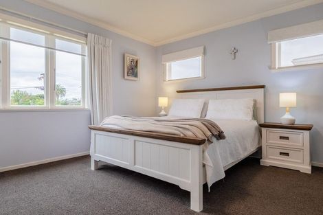 Photo of property in 38 Gray Avenue, Paraparaumu Beach, Paraparaumu, 5032