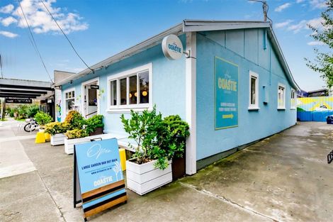 Photo of property in 39 Waimea Road, Waikanae Beach, Waikanae, 5036