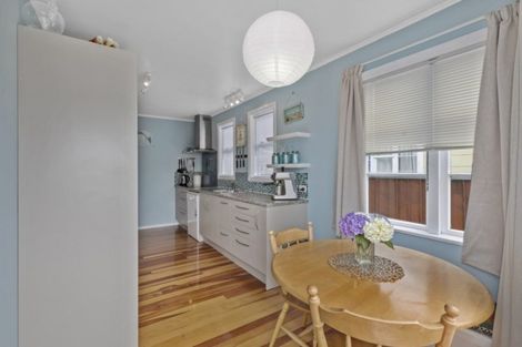 Photo of property in 35 Hunter Street, Taita, Lower Hutt, 5011