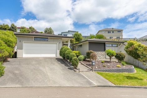 Photo of property in 8 Dusky Crescent, Aotea, Porirua, 5024