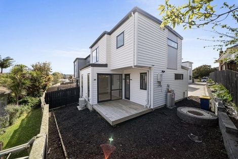 Photo of property in 44c Blakeborough Drive, Forrest Hill, Auckland, 0620