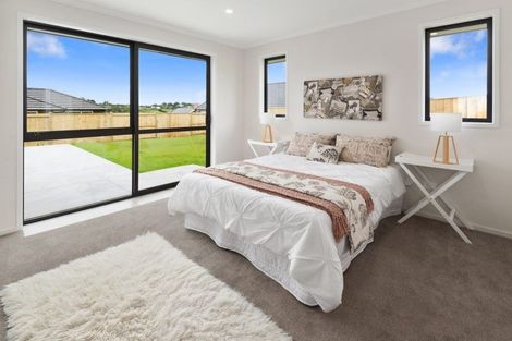 Photo of property in 65 Twin Parks Rise, Papakura, 2110