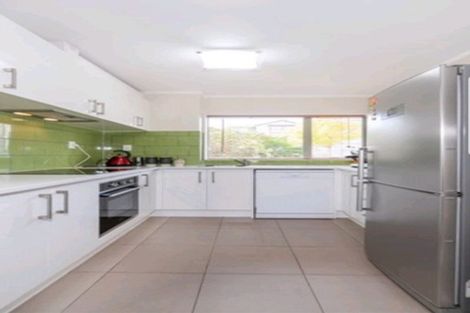 Photo of property in 25 Stephen Avenue, Henderson, Auckland, 0610