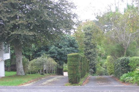 Photo of property in 56 Colonial Road, Birkenhead, Auckland, 0626