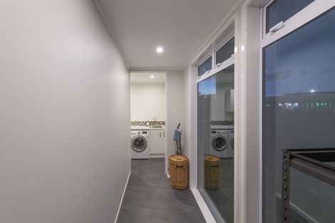 Photo of property in 157 Rongotai Road, Kilbirnie, Wellington, 6022