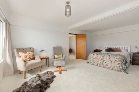Photo of property in 2/55 Waitohu Road, York Bay, Lower Hutt, 5013